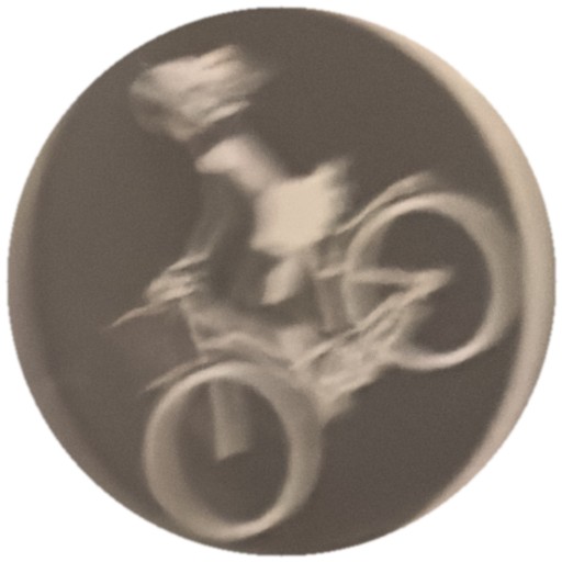 Cycliste gris sur gris foncé