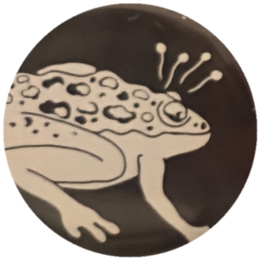 Crapaud couronné blanc sur noir