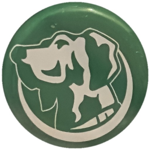 Chien blanc sur vert
